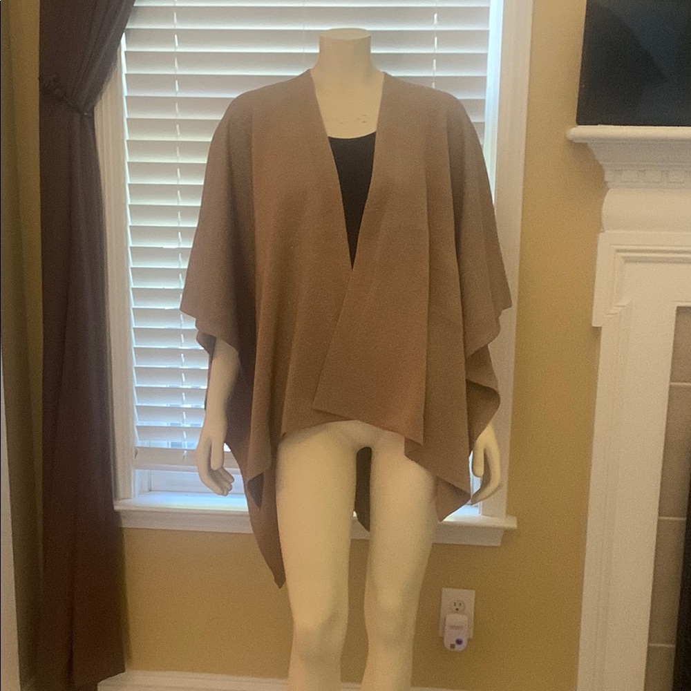 NWT Ralph Lauren women's one size poncho wrap Camel knit w gold specs msrp $110